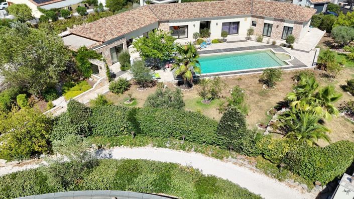 Image No.20-3 Bed House for sale
