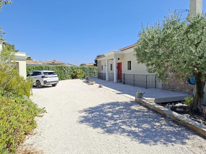Image No.6-3 Bed House for sale