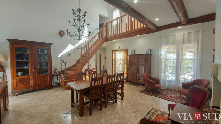 Image No.5-5 Bed House for sale