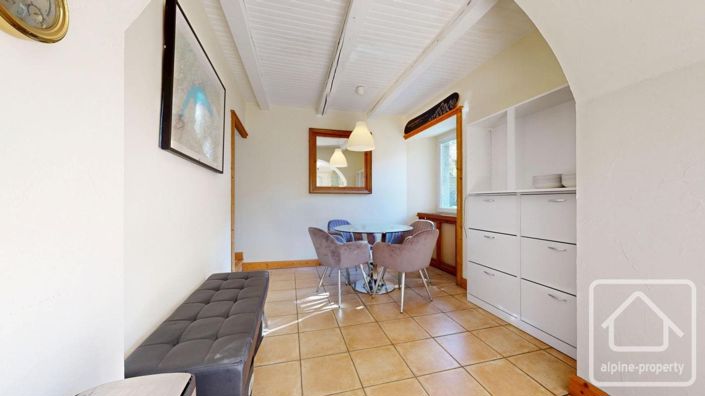 Image No.11-8 Bed Property for sale