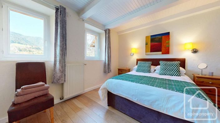Image No.21-8 Bed Property for sale