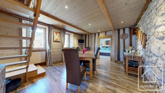 Image No.4-8 Bed Property for sale