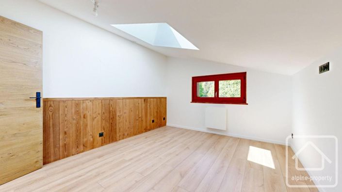 Image No.24-4 Bed Apartment for sale