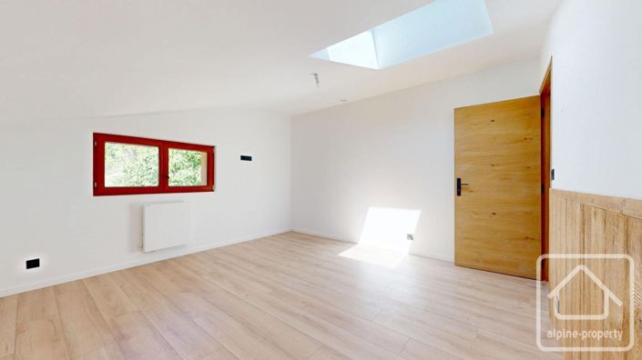 Image No.29-4 Bed Apartment for sale