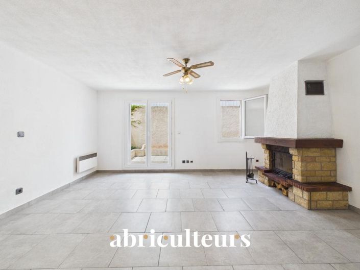 Image No.5-4 Bed House for sale