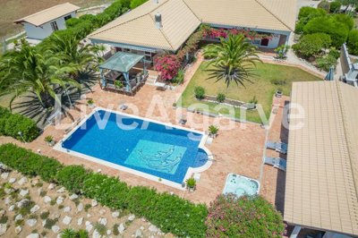 1 - Lagos, House