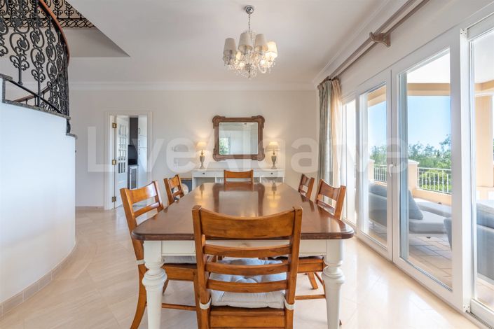 Image No.13-5 Bed House for sale