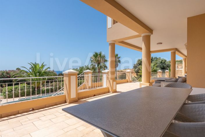 Image No.17-5 Bed House for sale