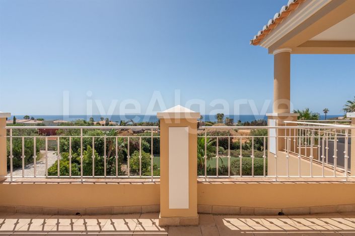 Image No.37-5 Bed House for sale