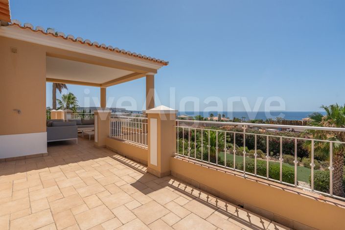 Image No.45-5 Bed House for sale