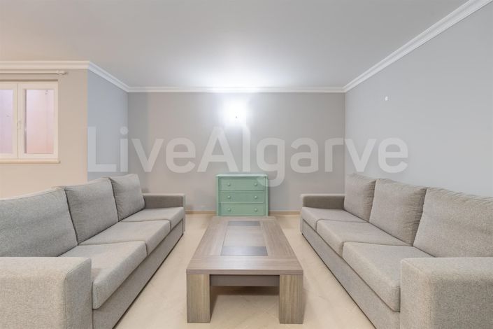 Image No.57-5 Bed House for sale