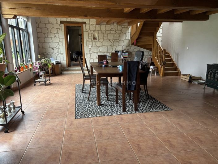 Image No.7-5 Bed House for sale