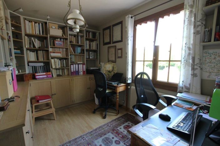 Image No.12-4 Bed House for sale
