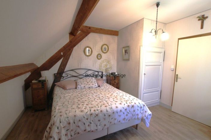 Image No.13-4 Bed House for sale
