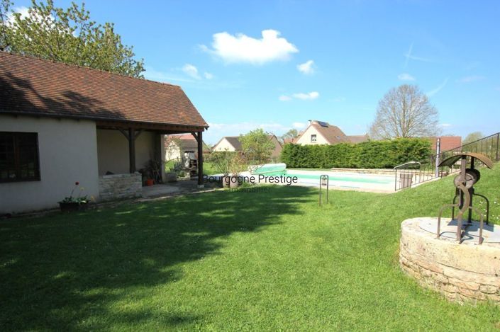 Image No.8-4 Bed House for sale