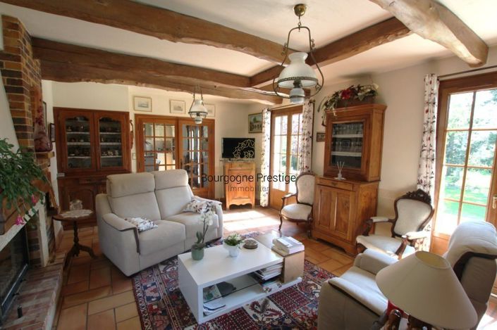 Image No.9-4 Bed House for sale