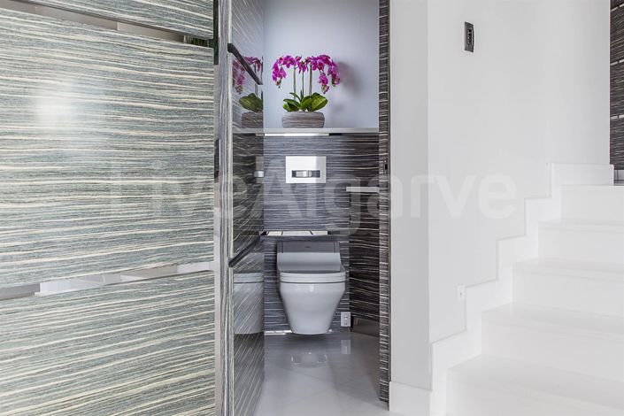 Image No.7-5 Bed House for sale