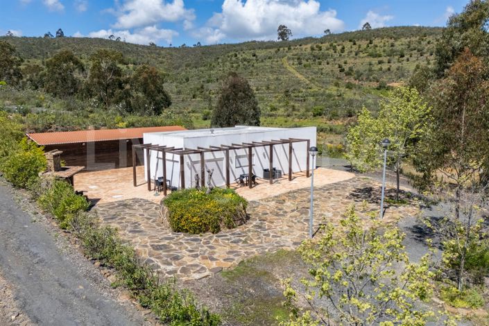 Image No.9-5 Bed House for sale
