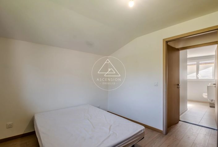 Image No.19-3 Bed House for sale