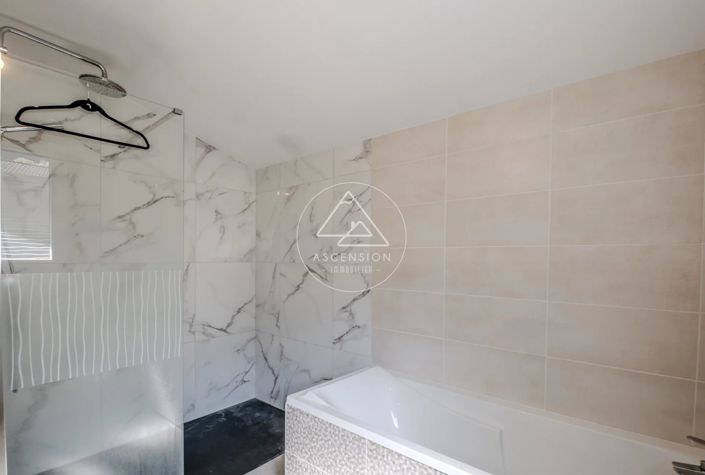 Image No.20-3 Bed House for sale
