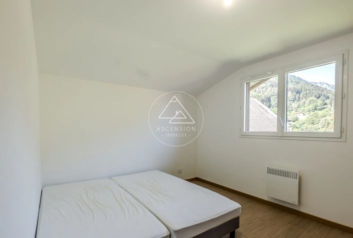 Image No.22-3 Bed House for sale