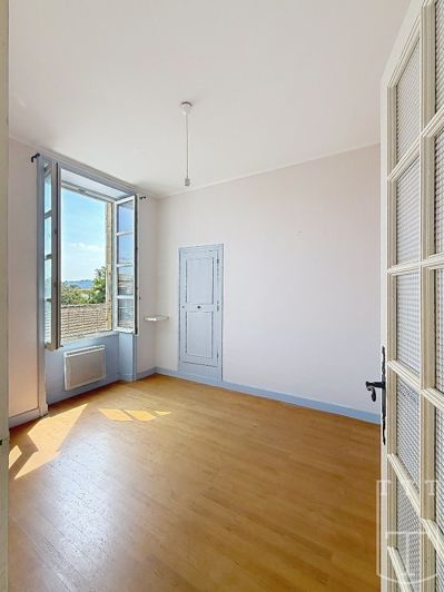 Image No.4-Appartement de 1 chambre à vendre à Aubenas