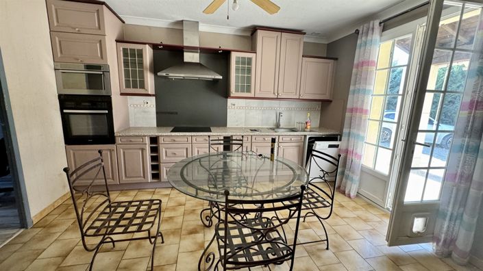 Image No.8-4 Bed House for sale