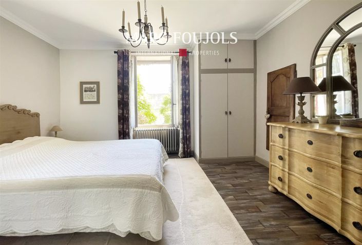 Image No.26-5 Bed House for sale