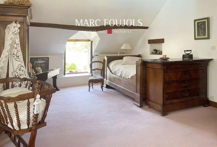 Image No.30-5 Bed House for sale