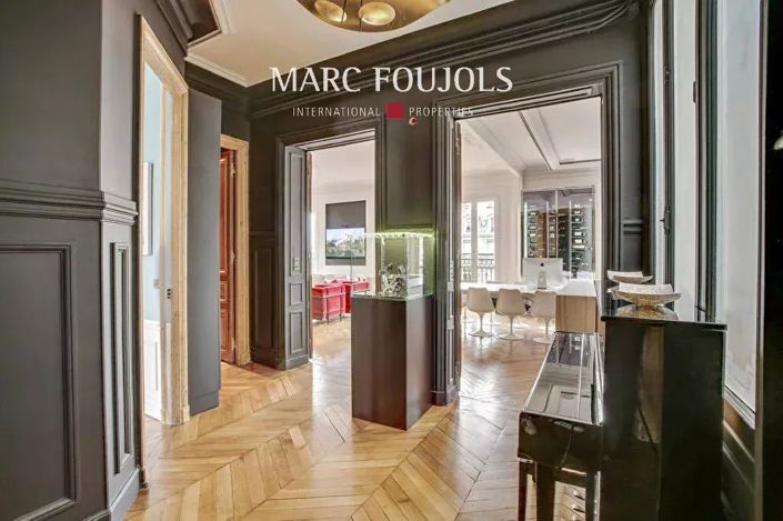 Image No.10-3 Bed Apartment for sale