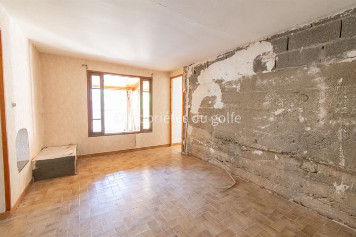 Image No.7-2 Bed House for sale