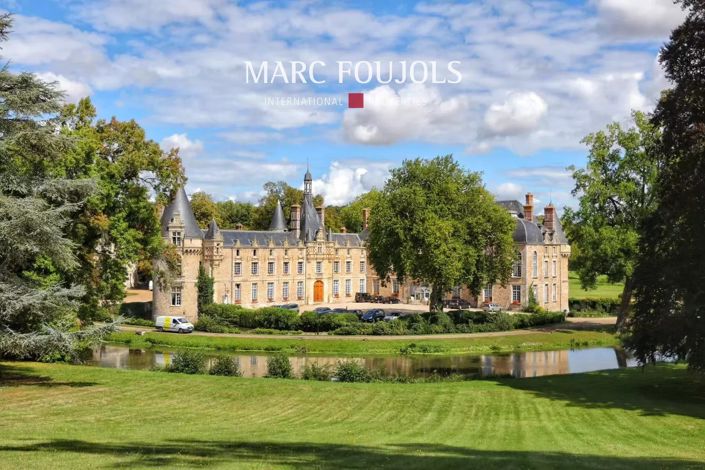 A Château of Prestige and Elegance between Paris and Chartres
