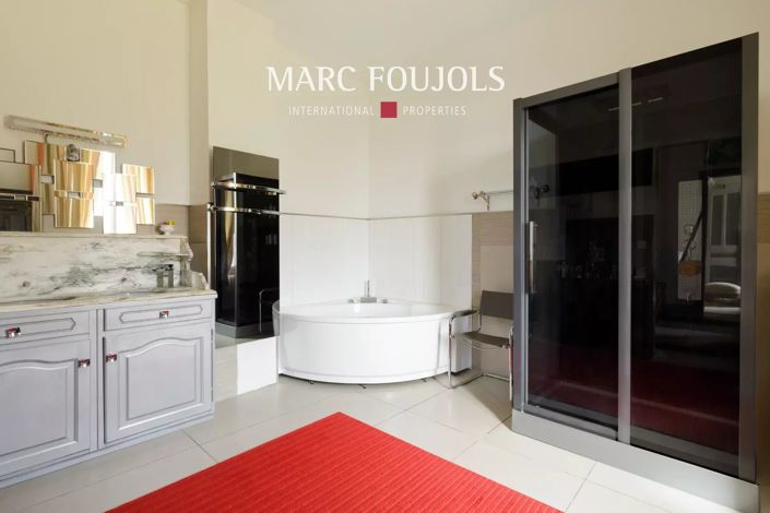 Image No.16-6 Bed House for sale