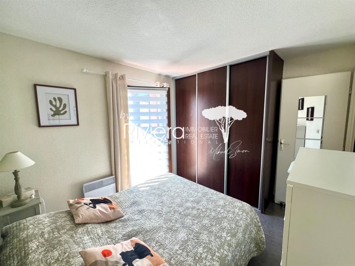 Image No.20-2 Bed Apartment for sale
