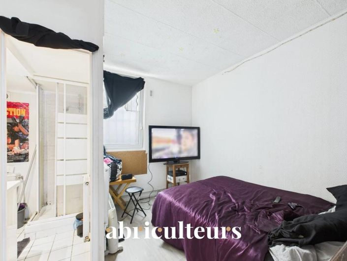 Image No.10-1 Bed Apartment for sale
