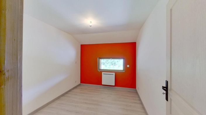Image No.16-5 Bed House for sale