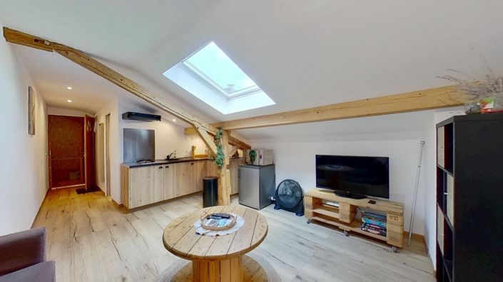 Image No.19-5 Bed House for sale