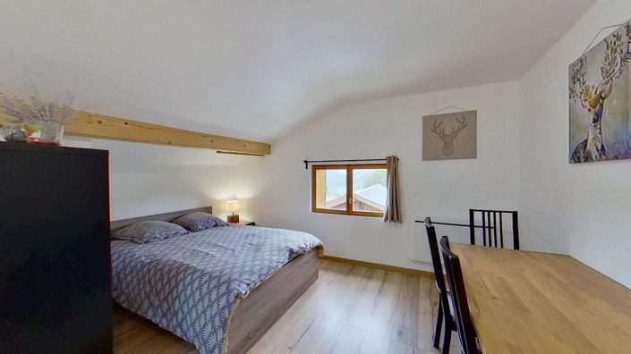 Image No.20-5 Bed House for sale