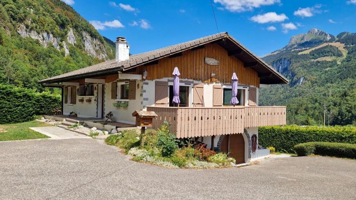 Image No.2-Propriété de 5 chambres à vendre à Bellevaux