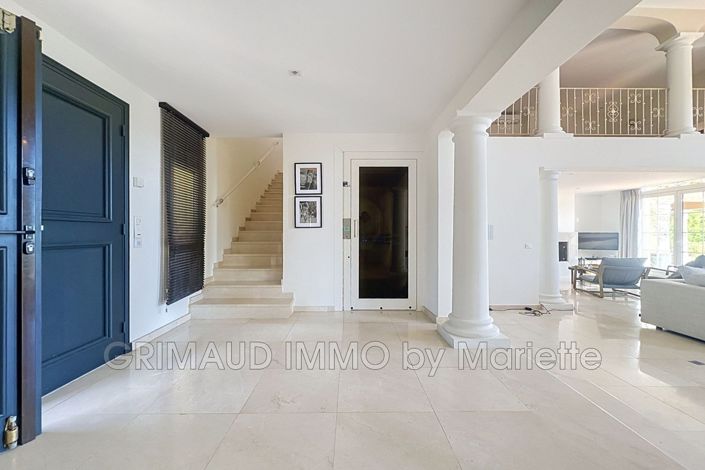 Image No.10-6 Bed House for sale