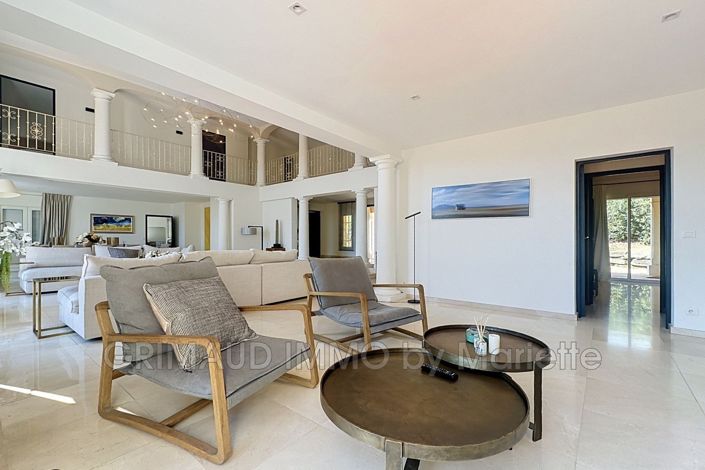 Image No.13-6 Bed House for sale
