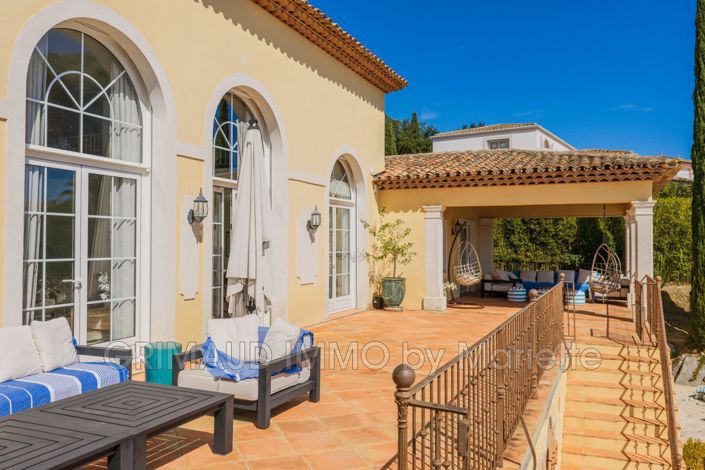 Image No.4-6 Bed House for sale