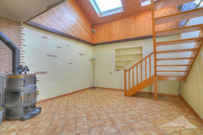 Image No.4-2 Bed House for sale