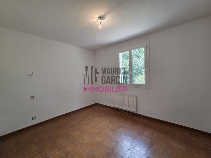 Image No.11-7 Bed House for sale