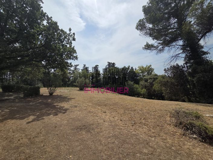 Image No.17-7 Bed House for sale