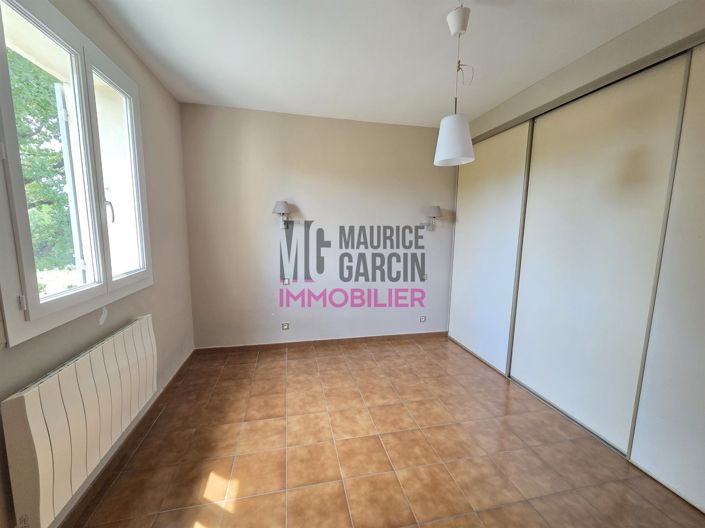 Image No.9-7 Bed House for sale