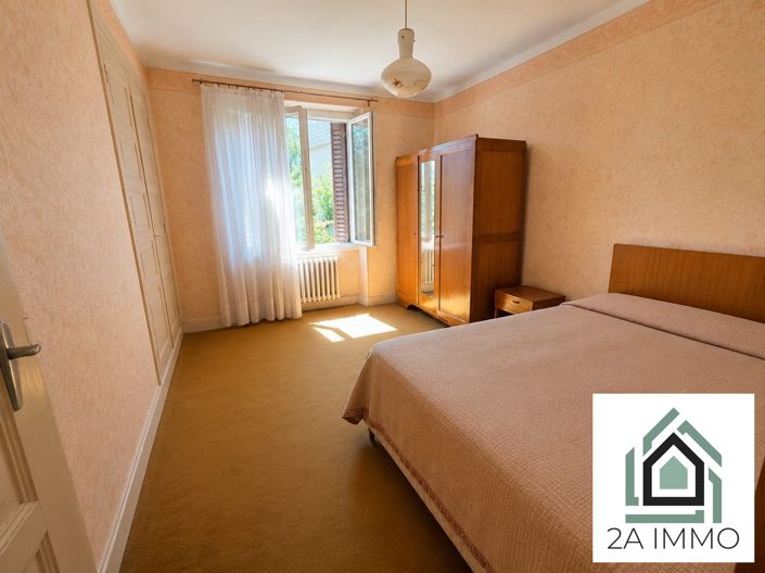 Image No.6-2 Bed House for sale