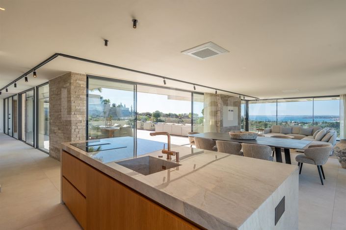 Image No.25-5 Bed House for sale