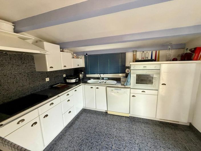 Image No.14-3 Bed House for sale