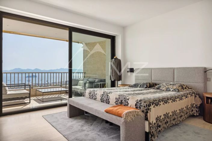 Image No.10-3 Bed Apartment for sale